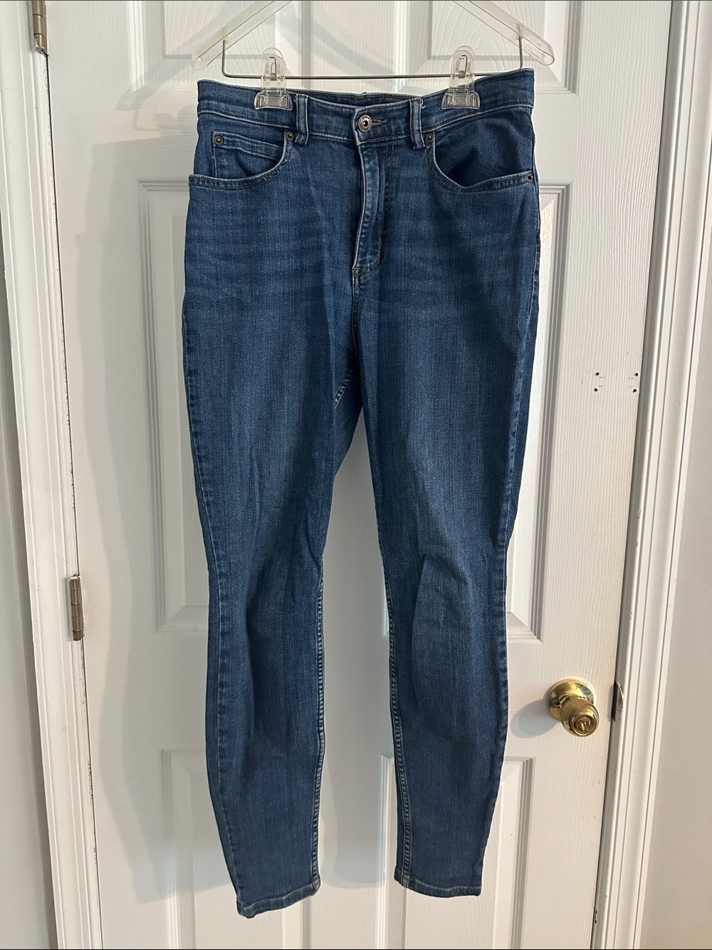 Duluth Trading Co Slim Skinny Jeans in Mid Blue
